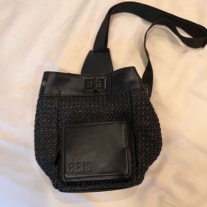 Beis Natural Mini Swing in Black